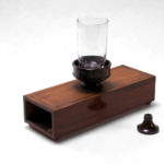 Apparecchio per mostrare la propagazione del suono attraverso i liquidi