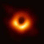 Scattata la prima foto di un buco nero: è stata definita la foto del secolo